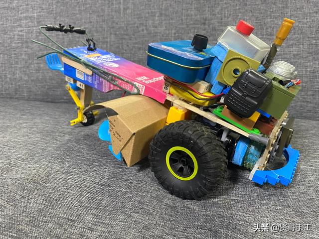 幼儿会自己独立做手工吗?为什么学校经常布置手工作业?