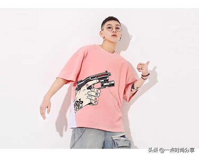 男神夏季会穿粉色短袖吗?