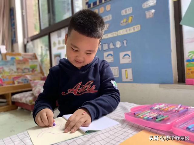 儿子在幼儿园把人家小孩的手咬破了点皮,应该谁的责任我该怎么办(嘴唇磕破怎样最快愈合)