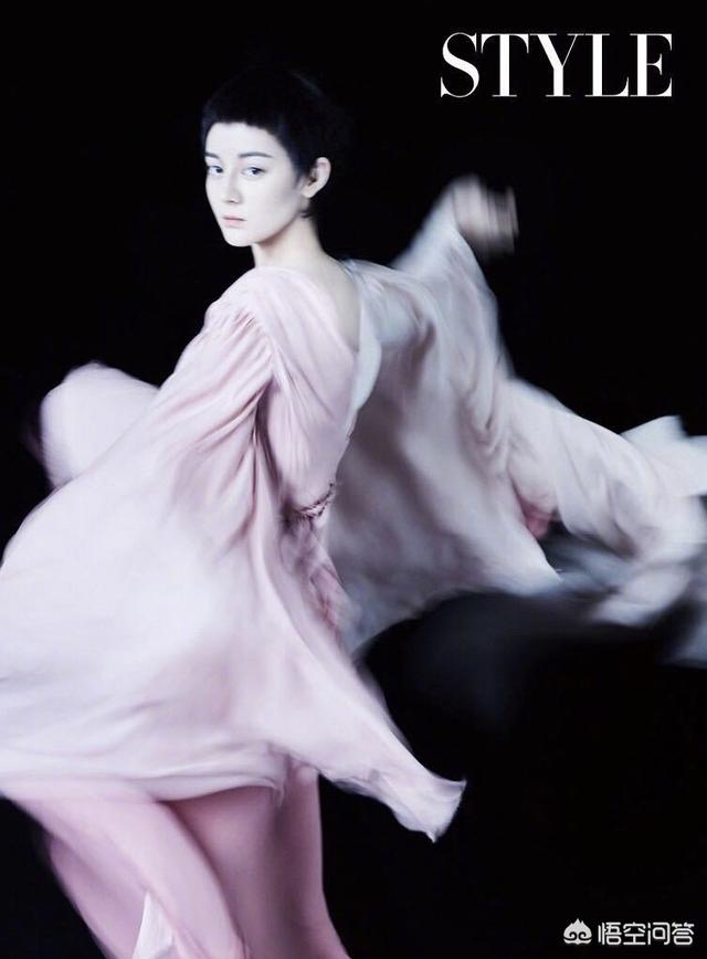 常年留着一寸长的头发,但是喜欢穿淑女连衣裙的女生是什么心态