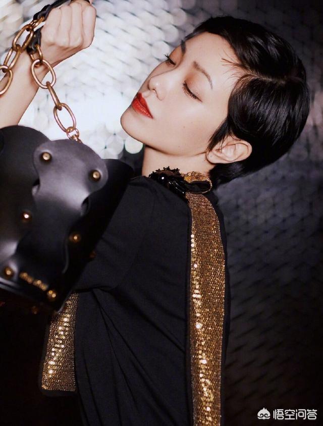 常年留着一寸长的头发,但是喜欢穿淑女连衣裙的女生是什么心态