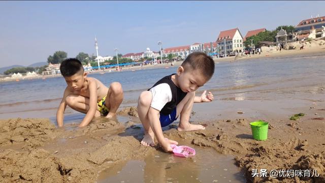 玩沙子还有水对小孩的智力开发有哪些好处