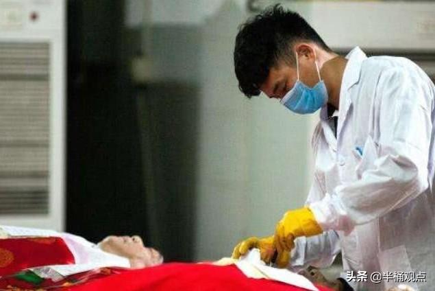 皇室蜂能量养生垫,古代人死后会马上将肛门堵住,现代人还这样做吗为什么