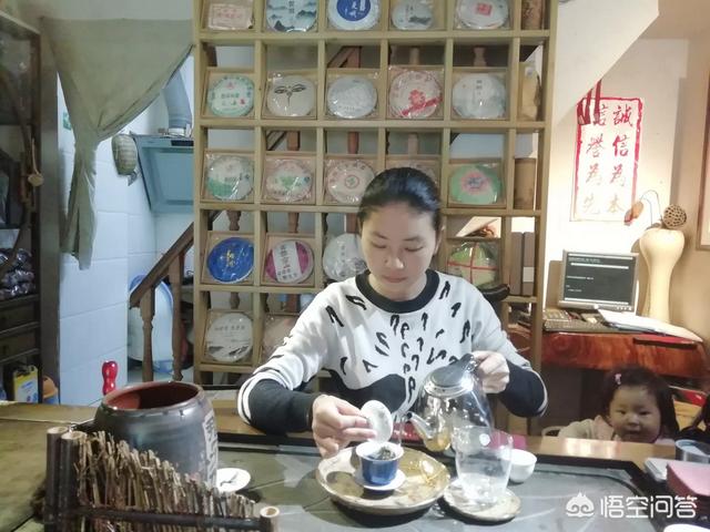 夏天更适合喝什么茶听说红茶比绿茶更解暑,是这样吗