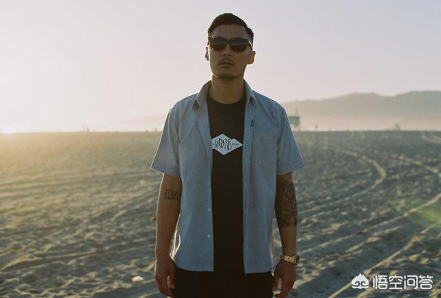 为什么香港的女生都爱穿黑色衣服