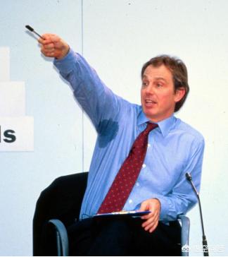 为什么香港的女生都爱穿黑色衣服