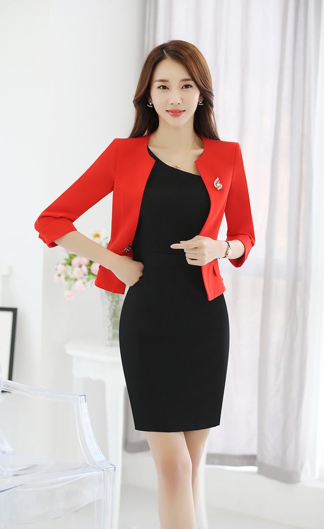 “肩宽”的女人该怎样搭配想要穿衣显瘦,以下8个技巧建议收藏