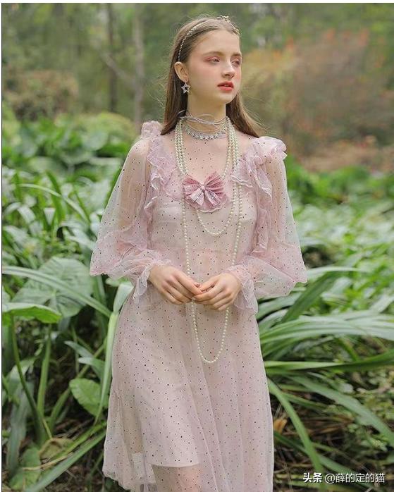 给你四百元,你如何搭配出一套简易的学生适用的穿搭系列