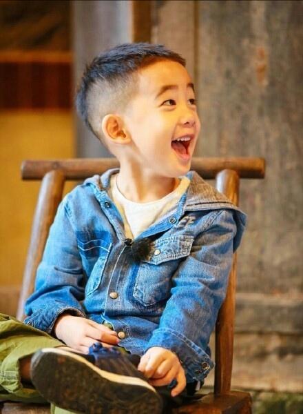 让孩子应援王俊凯幼师已辞退你怎么看