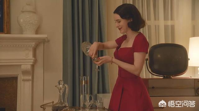 哪些电影中的服装搭配穿衣风格值得大家来推荐的(都市服装形象电影 有哪些)