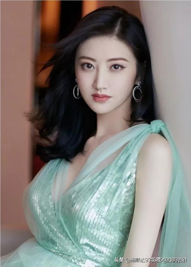 三十多岁才感觉人生一世毫无意义,还不如猴子轻松自在,您觉得呢