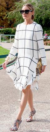 俗话说一白遮百丑,但是怎样穿衣服显白呢