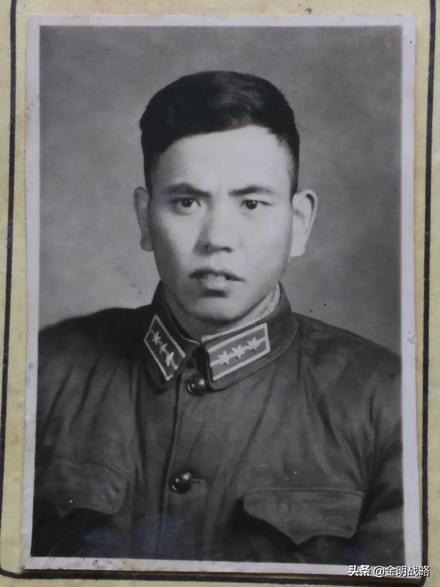 吴京胡军所在的钢七连,不仅有原型,而且其连长至今依然在世!