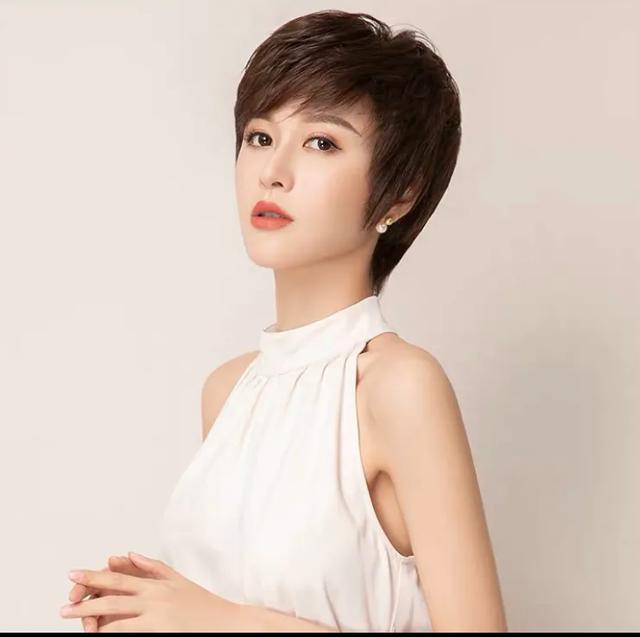 45岁了,头发白了很多经常染都盖不住,有什么好办法吗